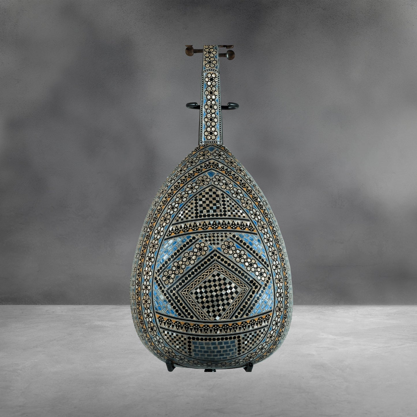 The blue crown OUD
